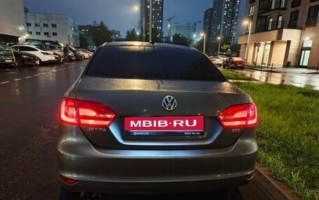 Volkswagen Jetta VI, 2011 год, 710 000 рублей, 5 фотография