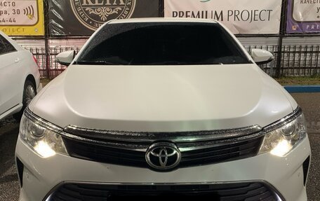 Toyota Camry, 2015 год, 1 870 000 рублей, 2 фотография