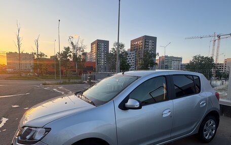 Renault Sandero II рестайлинг, 2015 год, 990 000 рублей, 3 фотография