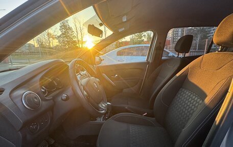 Renault Sandero II рестайлинг, 2015 год, 990 000 рублей, 4 фотография