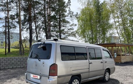 SsangYong Istana, 2002 год, 325 000 рублей, 4 фотография