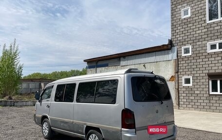 SsangYong Istana, 2002 год, 325 000 рублей, 3 фотография