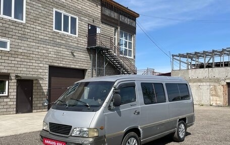SsangYong Istana, 2002 год, 325 000 рублей, 2 фотография