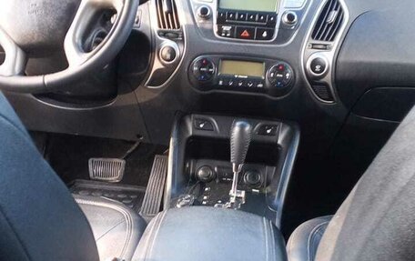 Hyundai ix35 I рестайлинг, 2010 год, 1 350 000 рублей, 4 фотография