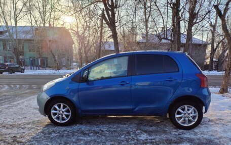 Toyota Yaris III рестайлинг, 2008 год, 600 000 рублей, 2 фотография