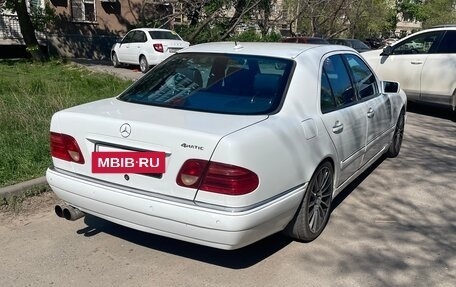 Mercedes-Benz E-Класс, 1997 год, 520 000 рублей, 5 фотография