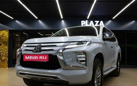 Mitsubishi Pajero Sport III рестайлинг, 2020 год, 3 399 000 рублей, 5 фотография