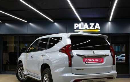 Mitsubishi Pajero Sport III рестайлинг, 2020 год, 3 399 000 рублей, 3 фотография