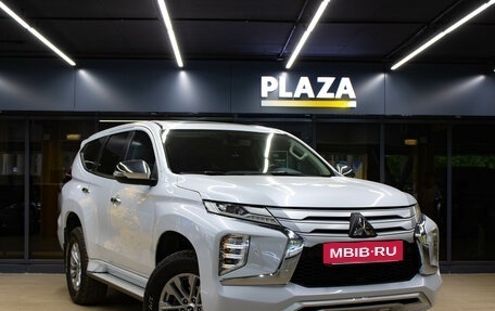 Mitsubishi Pajero Sport III рестайлинг, 2020 год, 3 399 000 рублей, 2 фотография