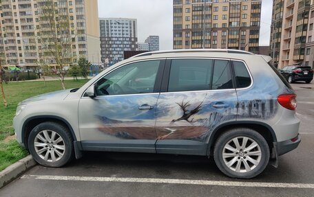 Volkswagen Tiguan I, 2010 год, 700 000 рублей, 2 фотография