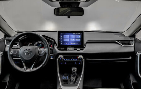 Toyota RAV4, 2023 год, 4 100 000 рублей, 12 фотография