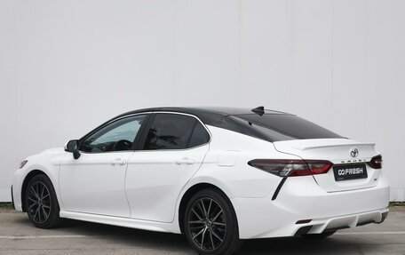 Toyota Camry, 2021 год, 3 299 000 рублей, 2 фотография