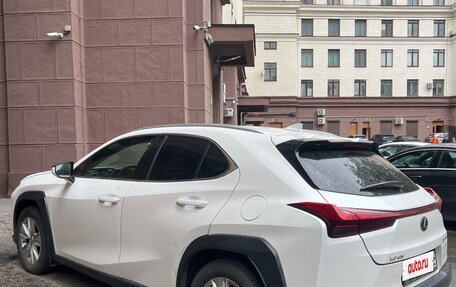 Lexus UX I, 2019 год, 2 600 000 рублей, 5 фотография