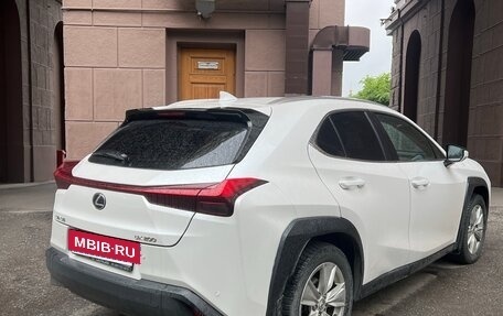 Lexus UX I, 2019 год, 2 600 000 рублей, 4 фотография