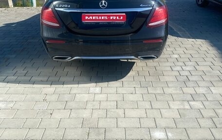 Mercedes-Benz E-Класс, 2019 год, 3 350 000 рублей, 3 фотография