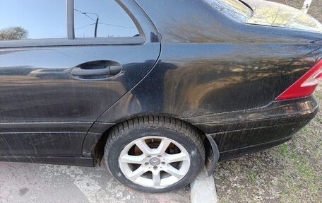 Mercedes-Benz C-Класс, 2004 год, 600 000 рублей, 12 фотография
