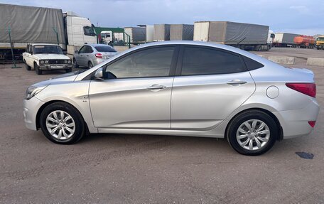 Hyundai Solaris II рестайлинг, 2016 год, 870 000 рублей, 4 фотография