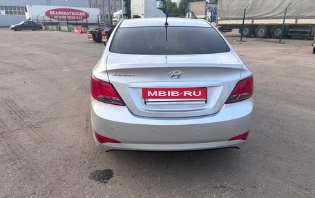 Hyundai Solaris II рестайлинг, 2016 год, 870 000 рублей, 3 фотография