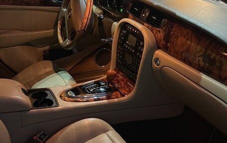 Jaguar XJ III (X350), 2007 год, 2 150 000 рублей, 10 фотография