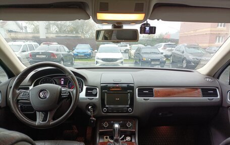 Volkswagen Touareg III, 2012 год, 1 650 000 рублей, 3 фотография