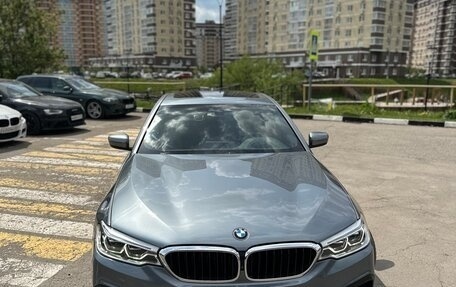 BMW 5 серия, 2018 год, 5 400 000 рублей, 2 фотография