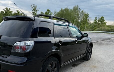 Mitsubishi Outlander III рестайлинг 3, 2006 год, 700 000 рублей, 4 фотография
