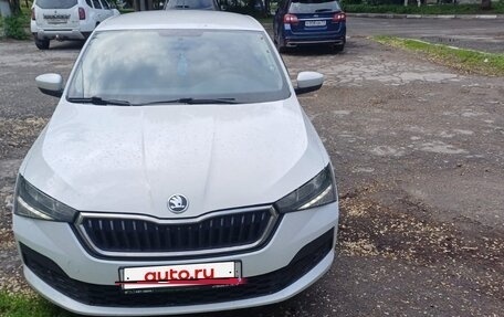 Skoda Rapid II, 2021 год, 1 350 000 рублей, 2 фотография