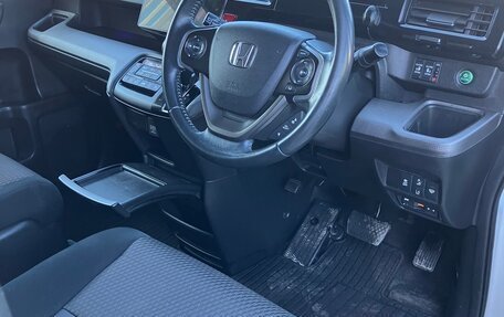 Honda Stepwgn IV, 2016 год, 1 970 000 рублей, 15 фотография
