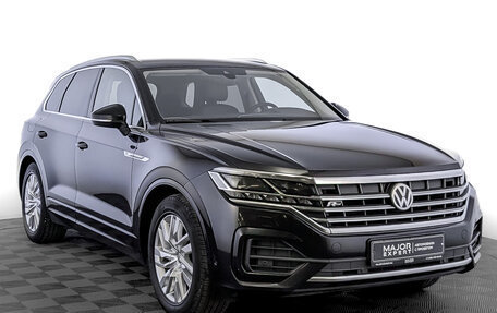 Volkswagen Touareg III, 2018 год, 4 445 000 рублей, 3 фотография