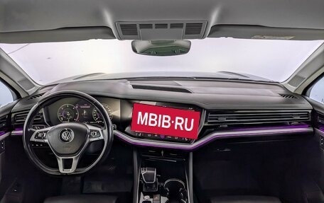 Volkswagen Touareg III, 2018 год, 4 445 000 рублей, 14 фотография