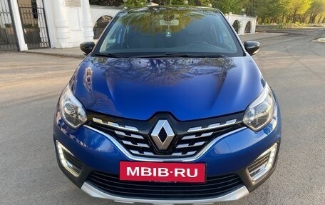 Renault Kaptur I рестайлинг, 2020 год, 1 700 000 рублей, 2 фотография
