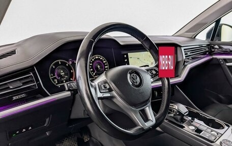 Volkswagen Touareg III, 2018 год, 4 445 000 рублей, 16 фотография