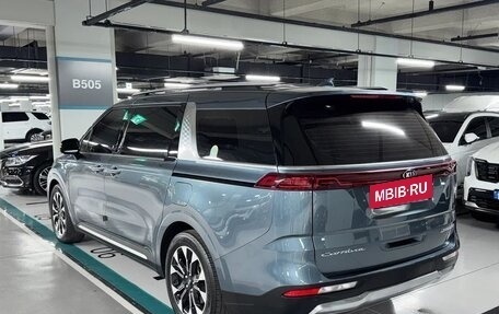KIA Carnival, 2021 год, 2 850 000 рублей, 2 фотография