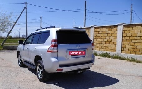 Toyota Land Cruiser Prado 150 рестайлинг 2, 2010 год, 2 650 000 рублей, 5 фотография