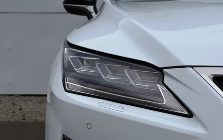 Lexus RX IV рестайлинг, 2017 год, 3 600 000 рублей, 7 фотография
