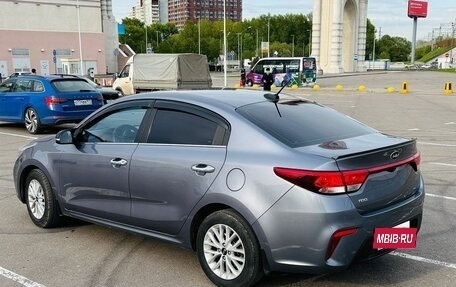 KIA Rio IV, 2018 год, 1 380 000 рублей, 3 фотография