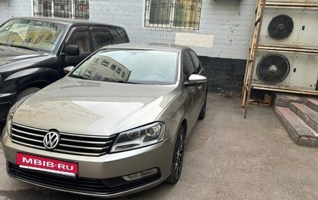 Volkswagen Passat B7, 2012 год, 950 000 рублей, 2 фотография