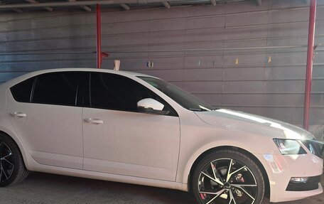 Skoda Octavia, 2018 год, 1 950 000 рублей, 3 фотография