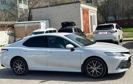 Toyota Camry, 2021 год, 3 600 000 рублей, 5 фотография