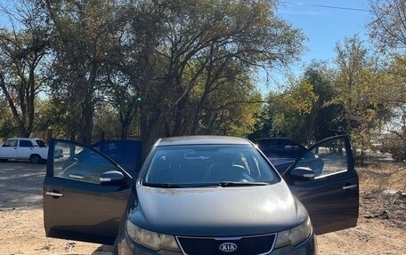 KIA Cerato III, 2010 год, 700 000 рублей, 3 фотография