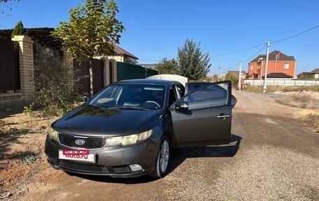 KIA Cerato III, 2010 год, 700 000 рублей, 4 фотография