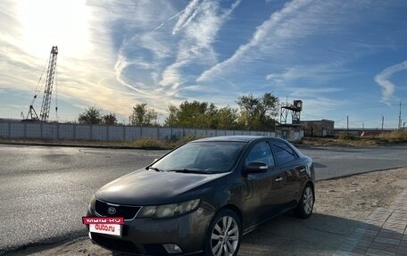 KIA Cerato III, 2010 год, 700 000 рублей, 2 фотография