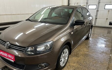 Volkswagen Polo VI (EU Market), 2014 год, 1 190 000 рублей, 2 фотография