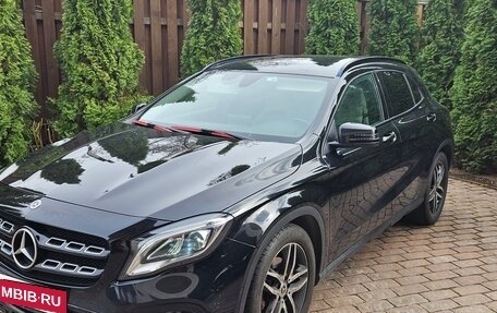 Mercedes-Benz GLA, 2019 год, 2 750 000 рублей, 2 фотография
