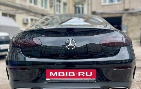 Mercedes-Benz E-Класс, 2021 год, 7 000 000 рублей, 3 фотография