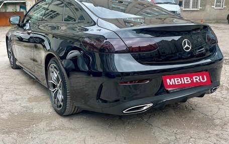 Mercedes-Benz E-Класс, 2021 год, 7 000 000 рублей, 4 фотография