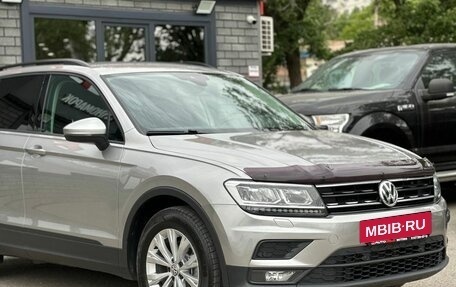 Volkswagen Tiguan II, 2020 год, 2 396 000 рублей, 4 фотография