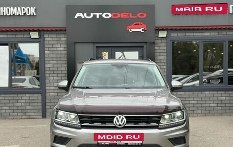 Volkswagen Tiguan II, 2020 год, 2 396 000 рублей, 3 фотография
