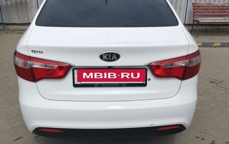 KIA Rio III рестайлинг, 2014 год, 950 000 рублей, 5 фотография