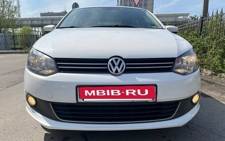 Volkswagen Polo VI (EU Market), 2011 год, 790 000 рублей, 2 фотография